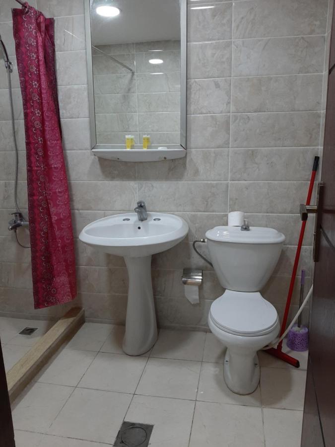 Hotel Zuwwar Aqaba Esterno foto