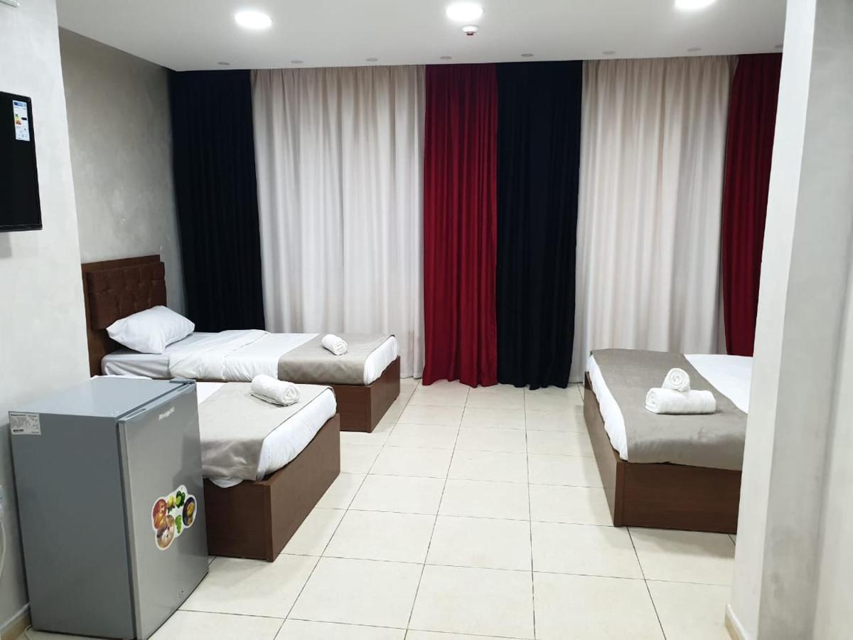 Hotel Zuwwar Aqaba Esterno foto
