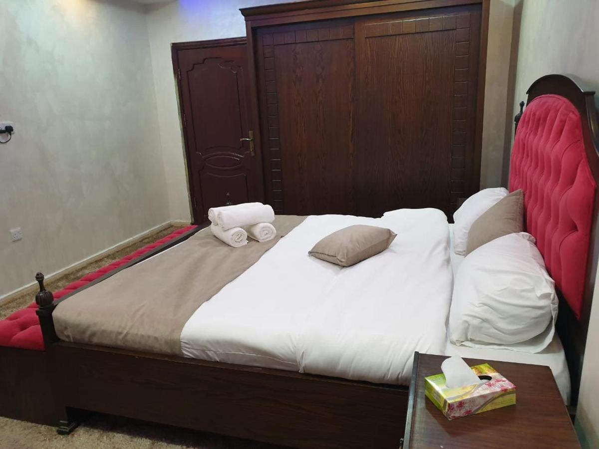 Hotel Zuwwar Aqaba Esterno foto